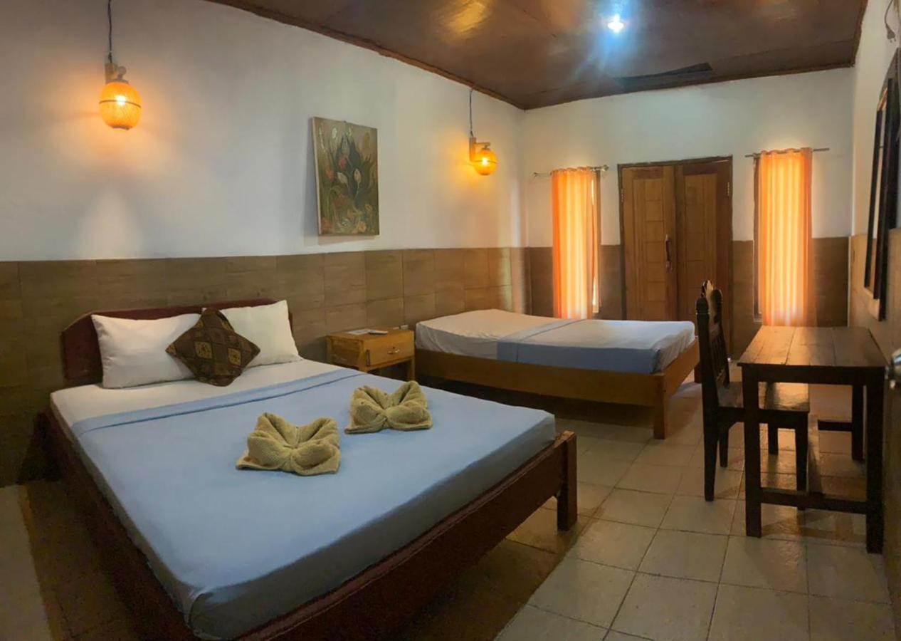 Dua Nina 2 Guesthouse Гили Траванган Экстерьер фото